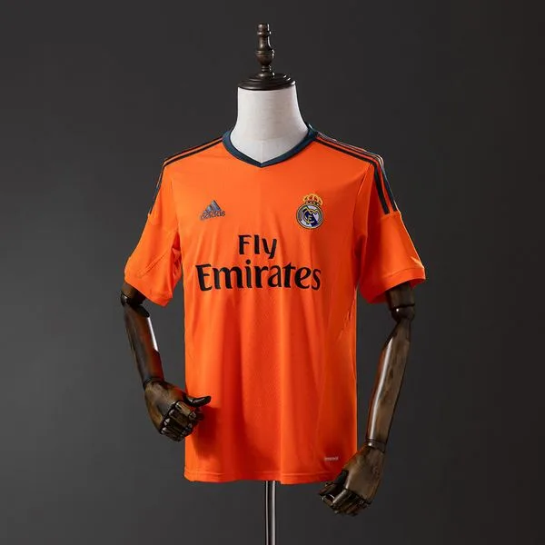 Camiseta de fútbol Real Madrid 2013/14 VISITANTE MANGA CORTA VERSION FAN